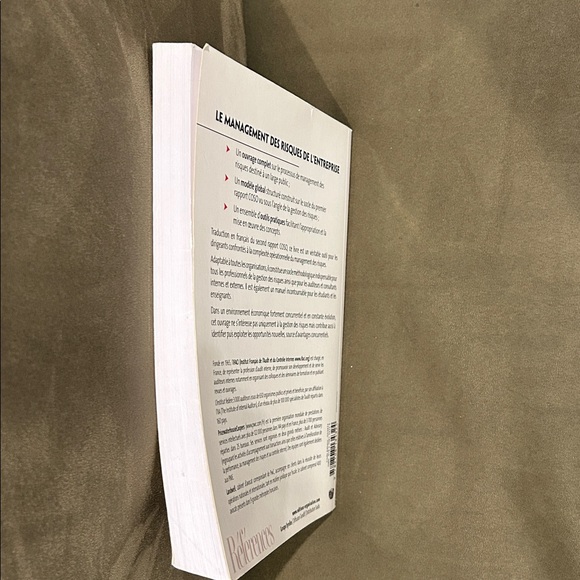 Red Business Risk Management Book - Picture 4 of 5